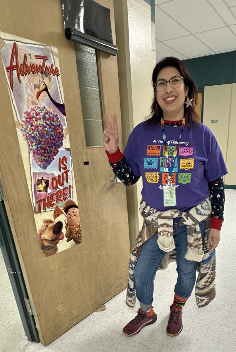 ViridianaE83's tweet photo. Dressed a little Wacky on #MismatchDay for #InculusionAwarenessWeek to show that I am proud to be unique! #SkyhawkPride #SkyhawkLane https://t.co/zQgvn3DAqy