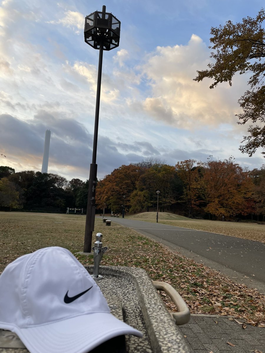 behori's tweet photo. 朝ラン15キロ。キロ5:40からスタートして、ラスト3キロはキロ4:50でフィニッシュ。狙った通りのトレーニングができた時はやっぱり嬉しい。気持ちよき。 https://t.co/KYKDhsLcIs