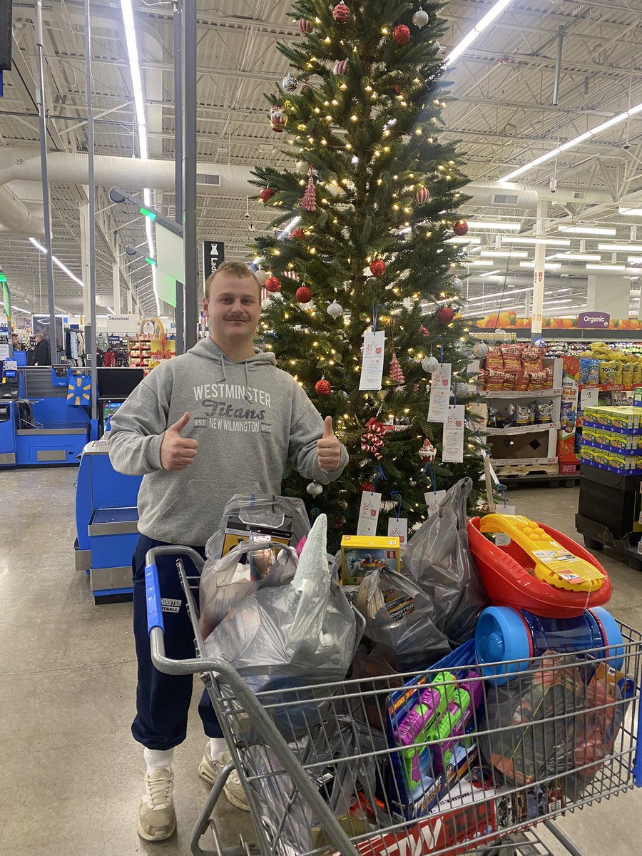 Alex Shaughnessy ✞ (@ashau33) on Twitter photo Thank you to everyone who donated to the 3rd annual Westminster Football <a href="/ToysForTots_USA/">Toys for Tots</a> drive! I’m blessed to have such great teammates to help make this drive be so successful over these past couple years. God Bless and Merry Christmas everyone!
<a href="/coachbenzel/">Scott Benzel</a> <a href="/WCtitansFB/">Westminster Football</a> Thank you to everyone who donated to the 3rd annual Westminster Football <a href="/ToysForTots_USA/">Toys for Tots</a> drive! I’m blessed to have such great teammates to help make this drive be so successful over these past couple years. God Bless and Merry Christmas everyone!
<a href="/coachbenzel/">Scott Benzel</a> <a href="/WCtitansFB/">Westminster Football</a>