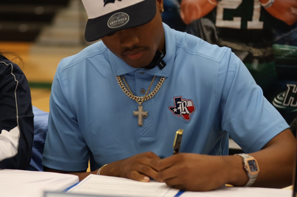 Michael Amey III (@michaelameyiii) on Twitter photo It’s OWL-Ficial🦉🦉
<a href="/RiceFootball/">Rice Football</a> <a href="/Scott_AbellFB/">Scott Abell</a> <a href="/Coachblsmith/">Brian L Smith</a> <a href="/iCoachNash/">iCoach</a> <a href="/JessicaMorrey/">Jessica Morrey</a> <a href="/CoachModkins/">Jeremy Modkins</a> <a href="/CoachKay713/">Jon Kay</a> #GoOwls🙌🏽 #RFND It’s OWL-Ficial🦉🦉
<a href="/RiceFootball/">Rice Football</a> <a href="/Scott_AbellFB/">Scott Abell</a> <a href="/Coachblsmith/">Brian L Smith</a> <a href="/iCoachNash/">iCoach</a> <a href="/JessicaMorrey/">Jessica Morrey</a> <a href="/CoachModkins/">Jeremy Modkins</a> <a href="/CoachKay713/">Jon Kay</a> #GoOwls🙌🏽 #RFND