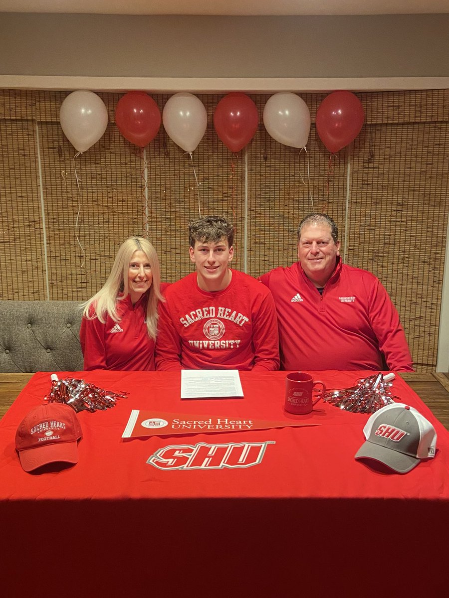 Christopher Leggett tweet media