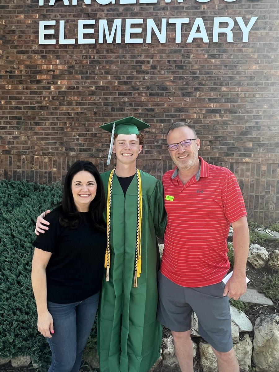 Max White tweet media