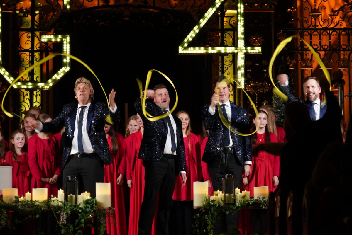 Thank you <a href="/DerbyCathedral/">Derby Cathedral</a> for another unforgettable evening. The audience were spellbound by the sublime harmonies of our guest choir <a href="/PP_Choir/">Perfect Pitch</a>. Tickets now on sale for next year's derby show: events.ticketbooth.eu/event/g4-chris…
Next stop for #G4Christmas tomorrow <a href="/SalisburyCath/">Salisbury Cathedral</a>!