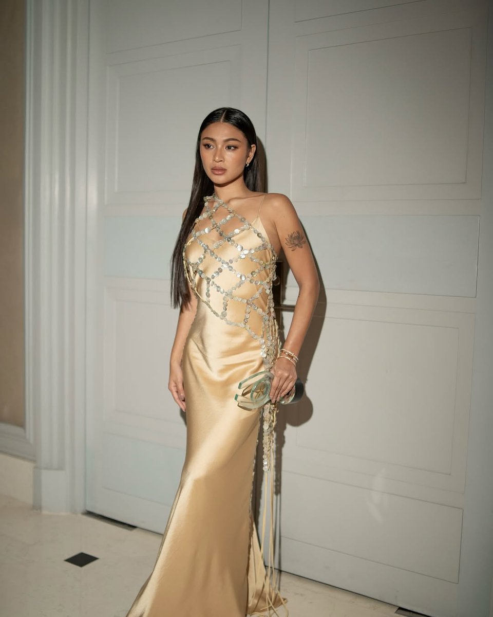 NaddictsOfc's tweet photo. Maraming salamat po, PMPC, for this incredible honor. I’m truly humbled to be your 39th Best Actress.

Grateful to @mikslmnc and @viva_films for the opportunity to be part of Deleter— this recognition is as much yours as it is mine.

#NadineLustre

📷 241204 nadine's IG update https://t.co/hNJW5jmc4o