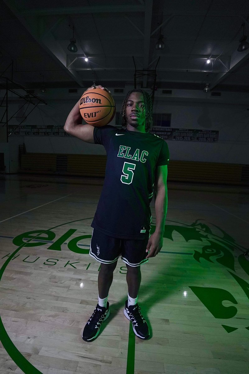 A couple of late Donjae Lindsey layups have given <a href="/ElacBball/">ELACBball</a> the cushion they need to close this one out. Up 88-75 with 52 seconds left…