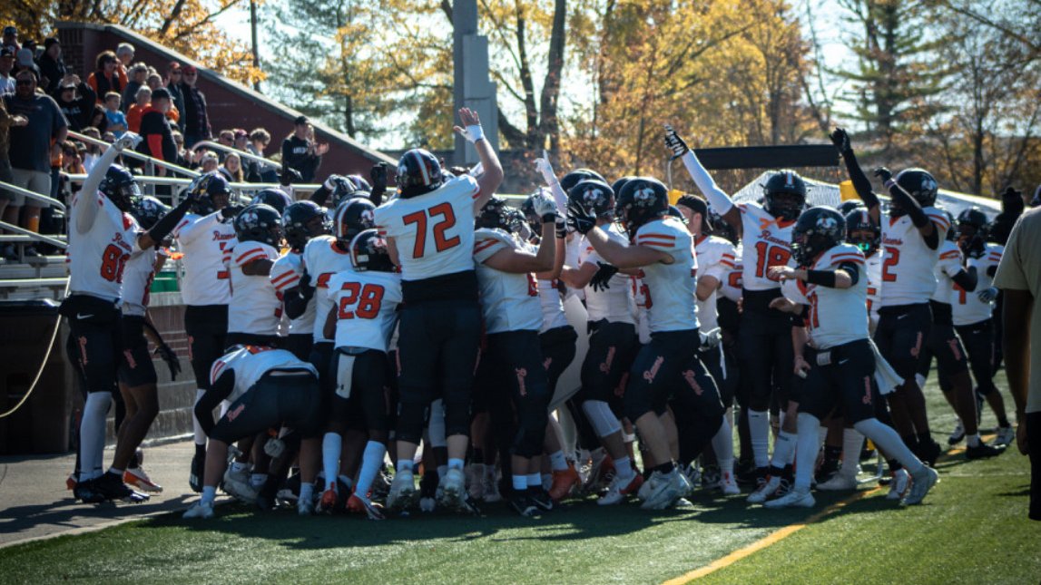 "The most valuable player is the one who makes the most players valuable" - Peyton Manning

Love One Another. Be a GREAT Teammate! 

#TheRavenWay