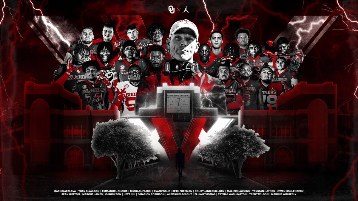 OU_Football's tweet image. The next chapter of Oklahoma's 𝐥𝐞𝐠𝐚𝐜𝐲. 

🧬 ouath.at/3VnnYI2 | #XXV