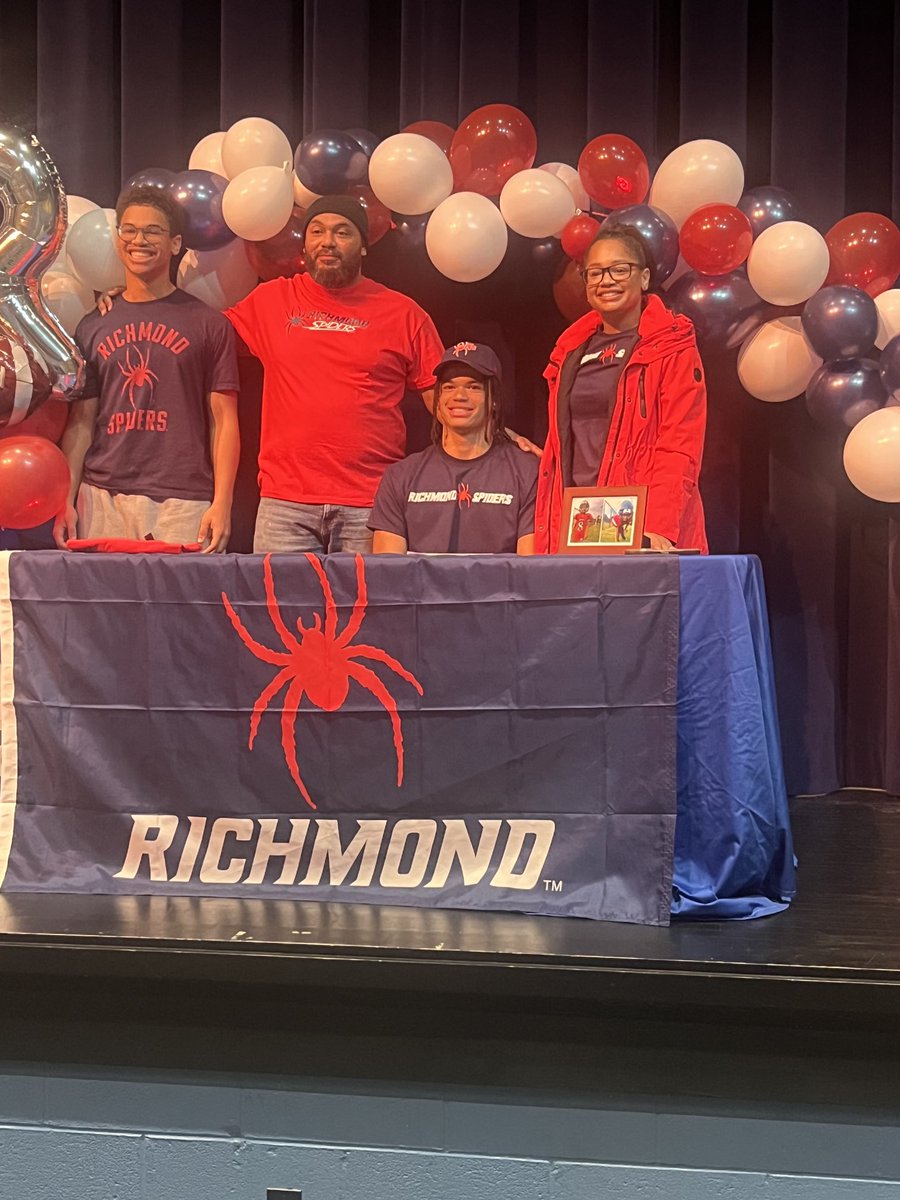 SHSIndians Athletics (@shsindiannation) on Twitter photo Congratulations to Michael Creamer. He will be continuing his academic and football career at The University of Richmond. Congratulations Michael!! <a href="/shsindiantribe/">Stafford High School</a> <a href="/FLSVarsity/">FLS Varsity</a> Congratulations to Michael Creamer. He will be continuing his academic and football career at The University of Richmond. Congratulations Michael!! <a href="/shsindiantribe/">Stafford High School</a> <a href="/FLSVarsity/">FLS Varsity</a>