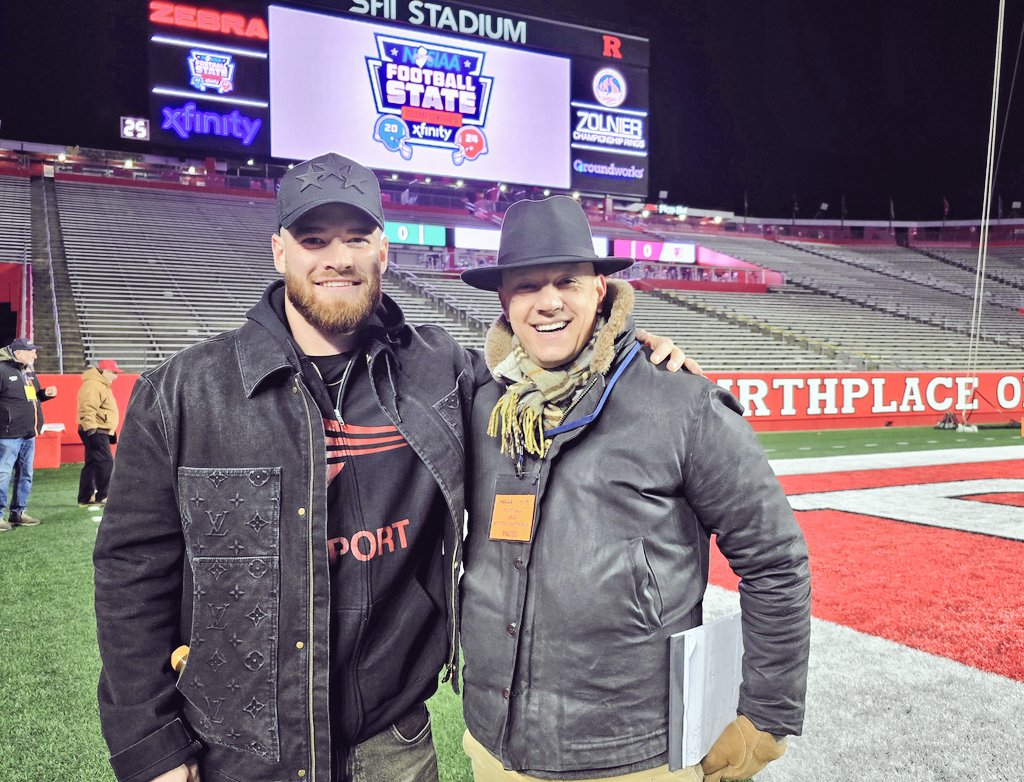 My Guy! Hat Man! RECORD HOLDER!

LEGEND!

Ravens QB Devin Leary!

In the house to see Winslow in the Group 4 state final!