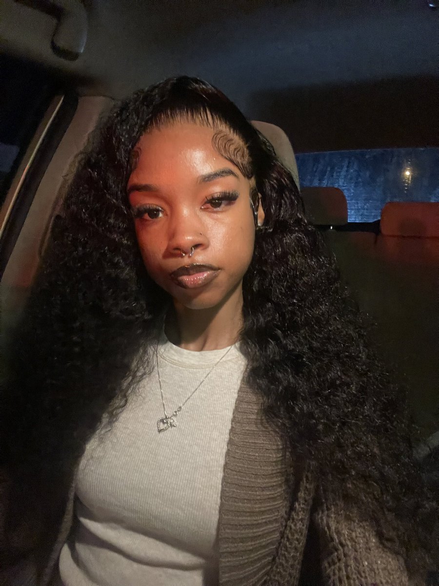 5starchick™️ tweet media