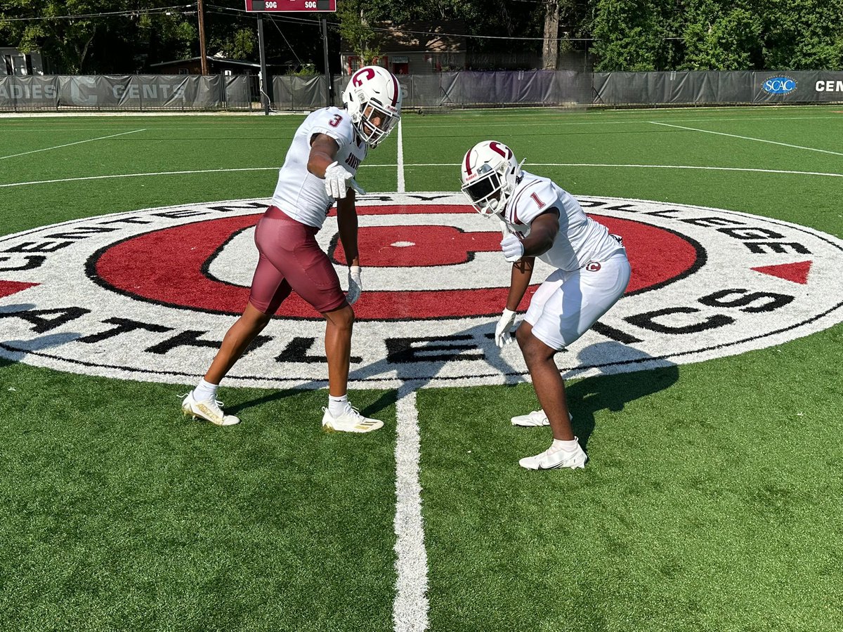 SandolphRobert's tweet photo. Blessed to have received an offer from Centenary College. #AGTG #blessed #football @coachbyrondawso @CoachB_Wallace @VCHS_fball https://t.co/c4CkTZqSmW