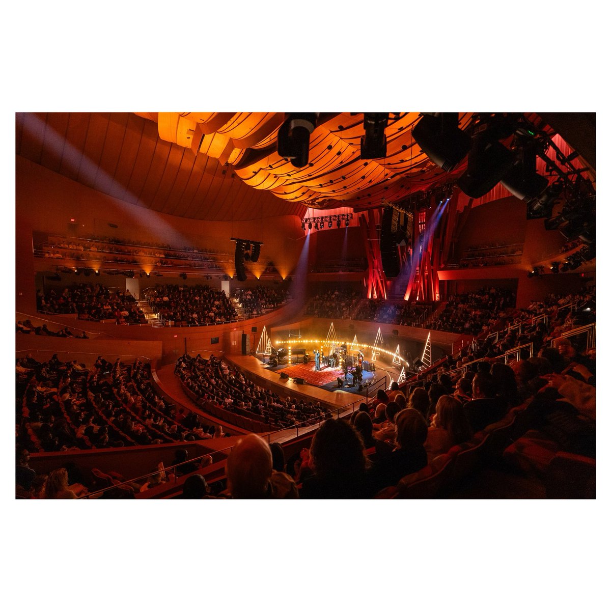 Leslie Odom, Jr. tweet media