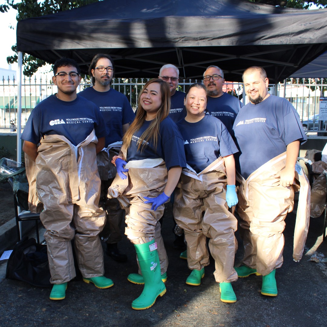 CHAHPMedCenter's tweet image. We're ready for whatever life throws at us. For our safety, and for yours. 

#disasterreadiness #disasterpreparation #decon #decondrill #safety #community #safety #community #chahpmc