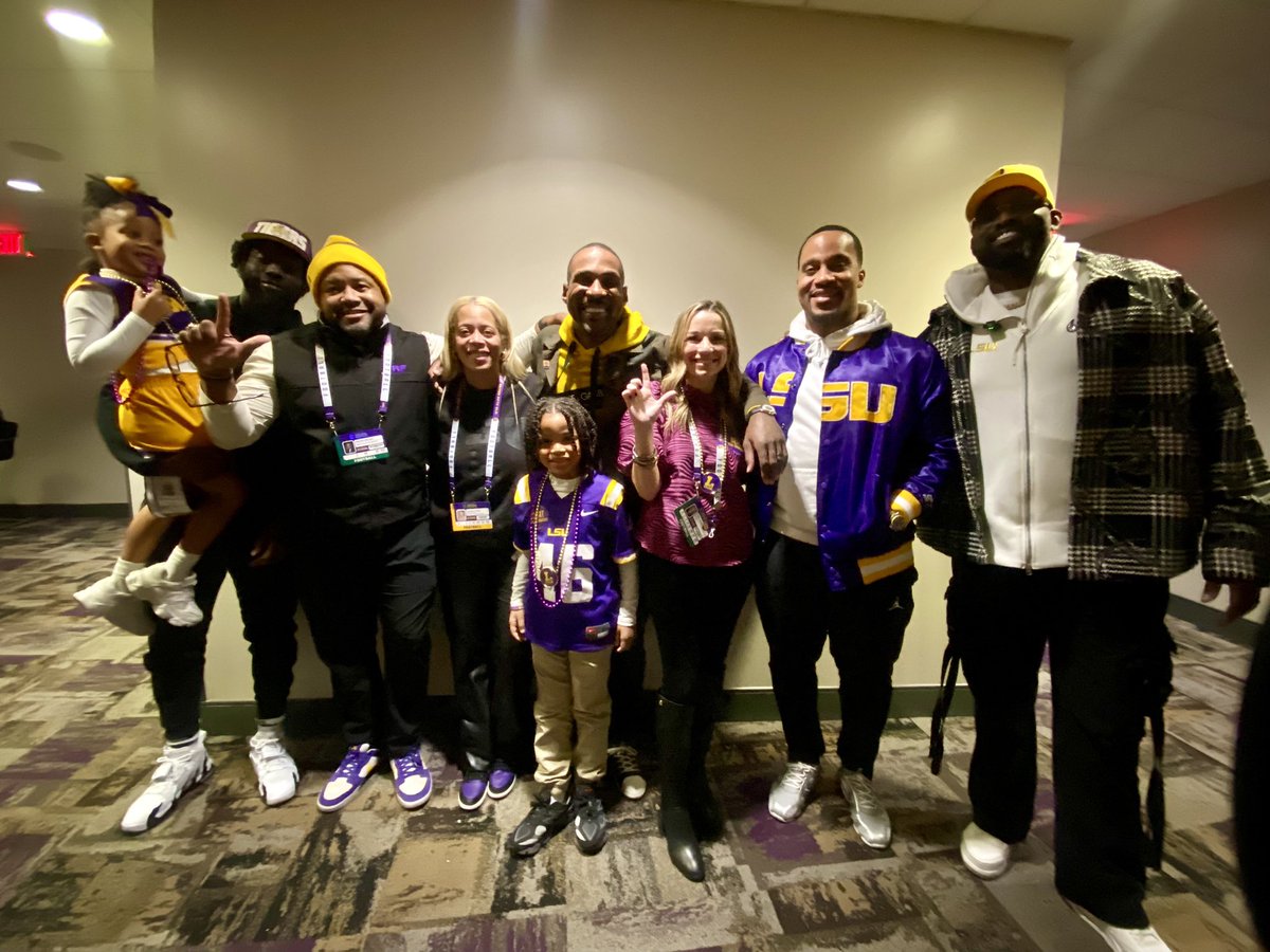 Emily Villere Dixon tweet media