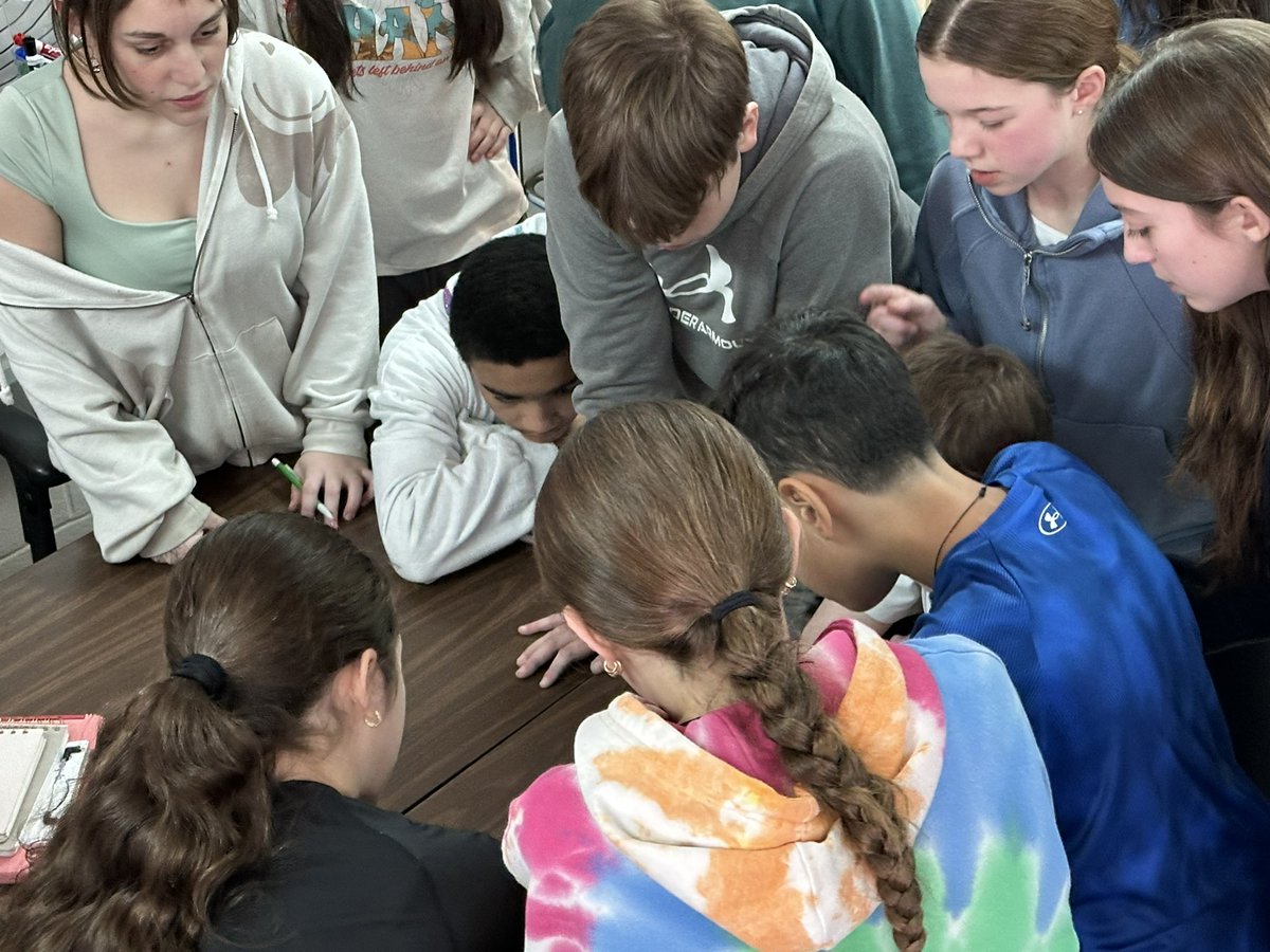 Mr. d'E's Class tweet media