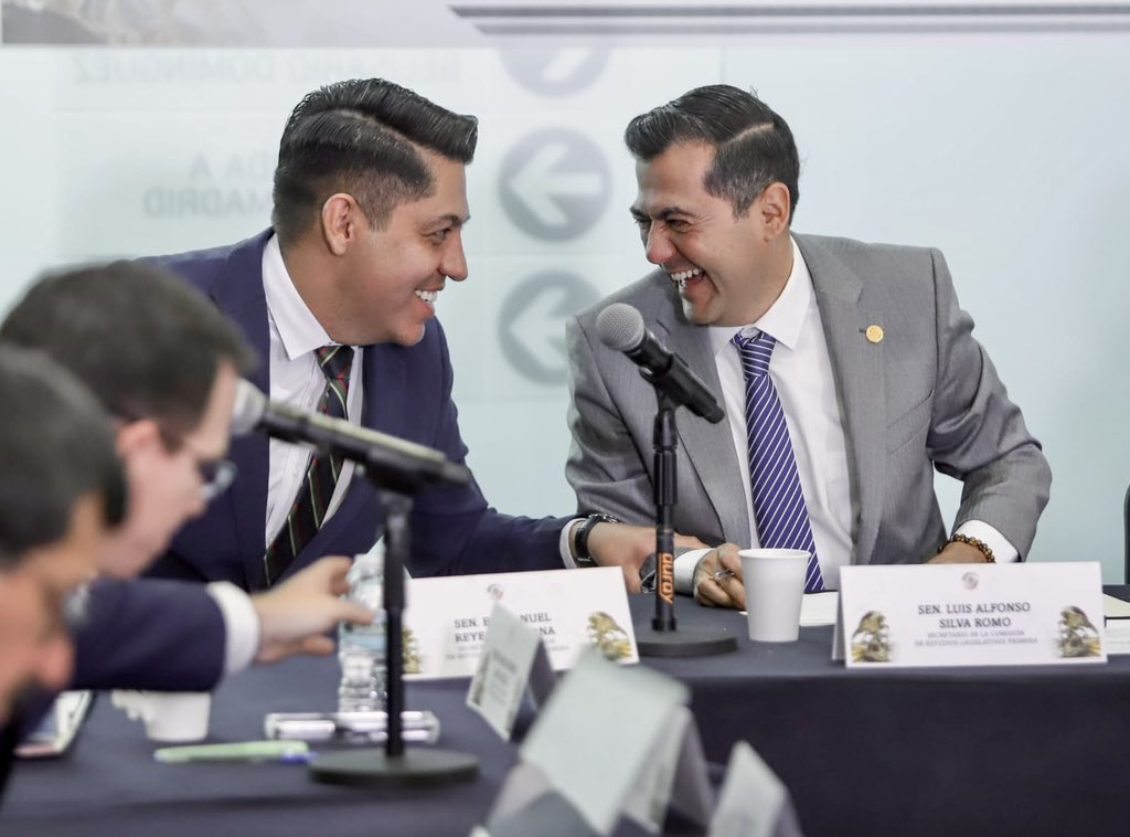 EmmanuelReyesC's tweet photo. ¡Defendamos la pluralidad y el respeto en el debate legislativo!
Hoy, en la reunión extraordinaria de las Comisiones Unidas, discutimos el uso responsable del #VotoParticular, un mecanismo clave que permite a las y los legisladores expresar su desacuerdo con un dictamen.
Lamentablemente, hemos visto cómo algunos lo usan para generar confrontación o retrasar procesos, alejándose de su verdadero propósito: enriquecer el debate y garantizar la transparencia. ¡Ya no más!