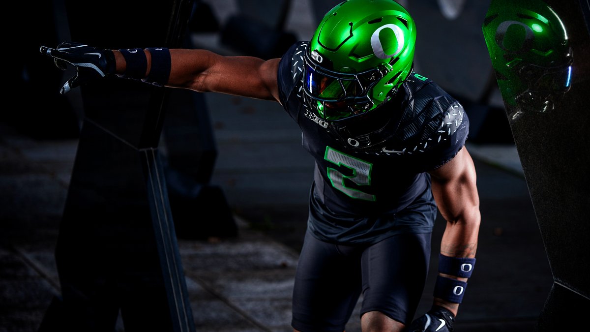 Championship mindset.

Big Ten Championship Game uniform combo for @OregonFootball. #GoDucks