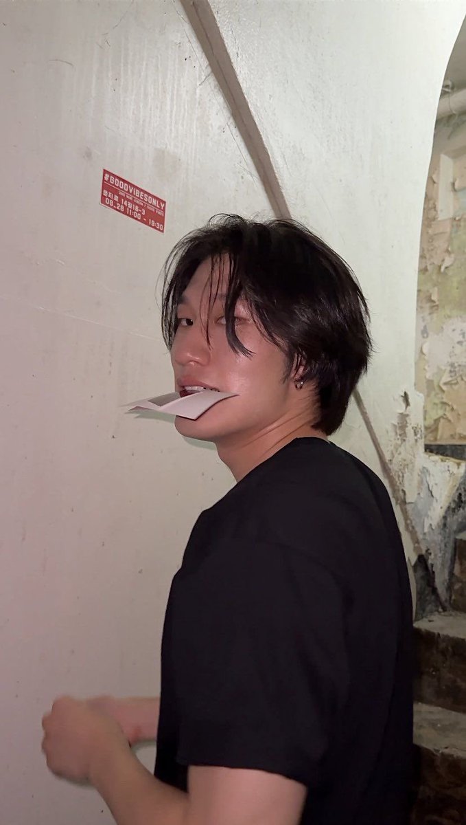 f a y e🦊♡ tweet media