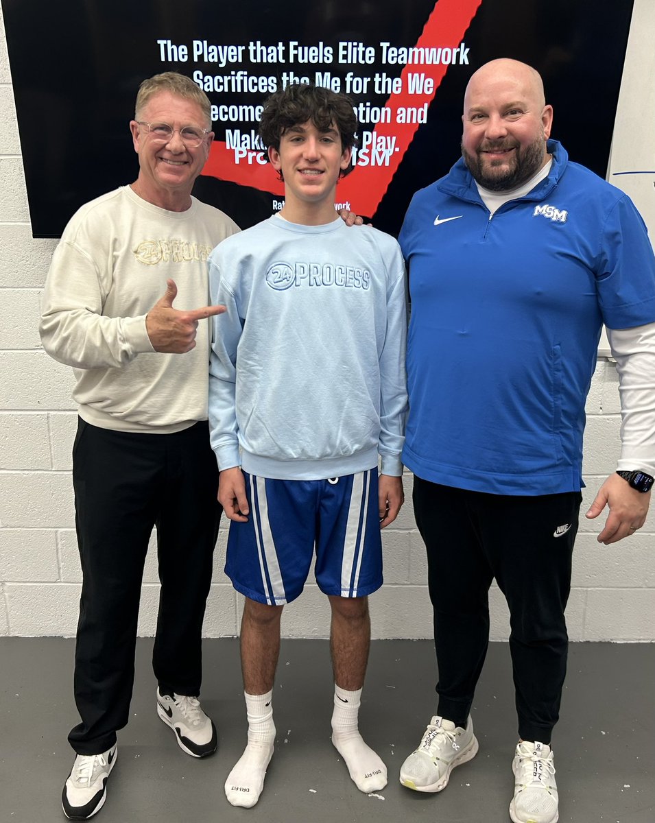 Congrats to our <a href="/Elite24Process/">Elite24MVP</a> winner @fuller_bball. As coachable and hard working as there is. <a href="/CoachGaryHarper/">Gary Harper</a> 

#MenofMount #ChasingGreatness