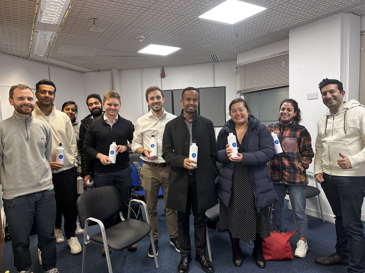 talk_dr's tweet photo. It was a real honour to be invited to train the UCH registrars in all things FRCS… thanks for the invitation @dalrympleja @RoryDyke #FRCS #meded https://t.co/rQ0NsptuRE