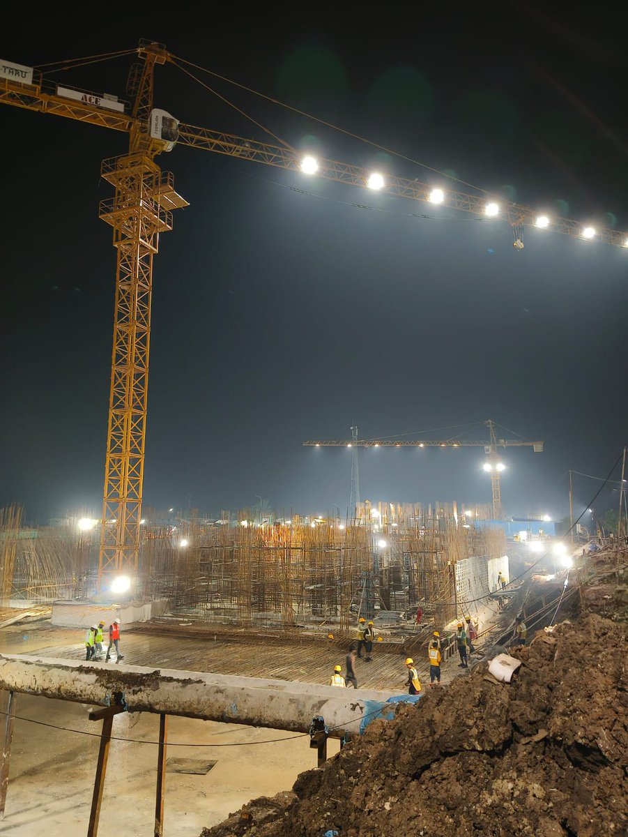 AP_CRDANews's tweet image. Construction Activity in #SRMAP University #Amaravati is going at rapid speed. Work is progressing for 24 Hours non-stop.
Pic Credits: @jay_____9 

#AndhraPradesh #VIJAYAWADA #Guntur