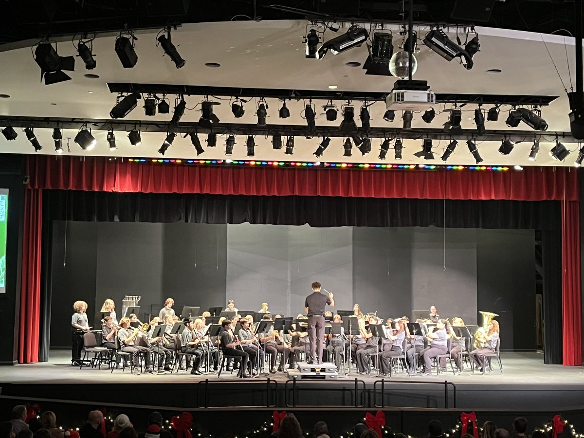 SMS__Principal's tweet image. The SMS band followed the SMS choir with a great performance of their own. What an awesome way to get in the holiday spirit! Thank you again @ShelbyBands and @SHS_Choral_Dept for hosting the SMS bands and choirs!