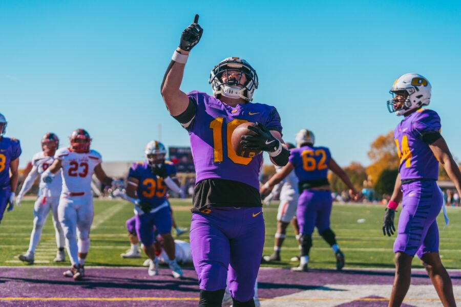 Tyler Champion (@ty1erchampion) on Twitter photo Blessed to receive another opportunity to play football at the next level from <a href="/ONAZFootball/">ONU FOOTBALL</a> ! Thank you <a href="/Jax_Kinninger/">Jax Kinninger</a> and Coach Mitchell for the opportunity!
<a href="/HuskiesStrength/">Jon Kirschner</a> <a href="/PrepRedzoneIN/">Prep Redzone Indiana</a> Blessed to receive another opportunity to play football at the next level from <a href="/ONAZFootball/">ONU FOOTBALL</a> ! Thank you <a href="/Jax_Kinninger/">Jax Kinninger</a> and Coach Mitchell for the opportunity!
<a href="/HuskiesStrength/">Jon Kirschner</a> <a href="/PrepRedzoneIN/">Prep Redzone Indiana</a>