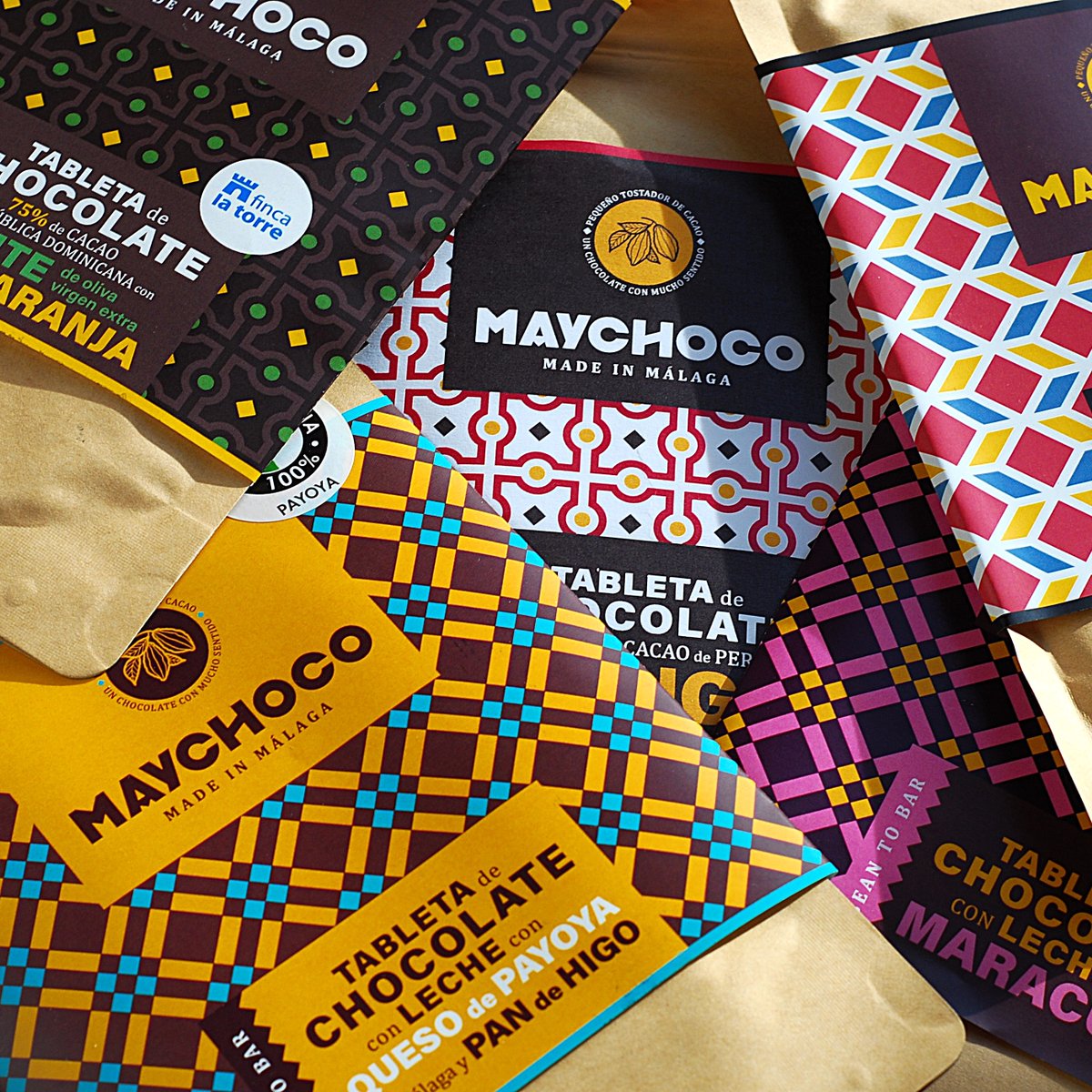 🥭🇪🇸🍫Introducing Maychoco

Creating chocolate in her workshop in Benajarafe, Málaga, Mayte Sánchez seasons some of her creations with top-quality local products.  

Chocolate dipped Mango strips are a speciality, and a real treat...