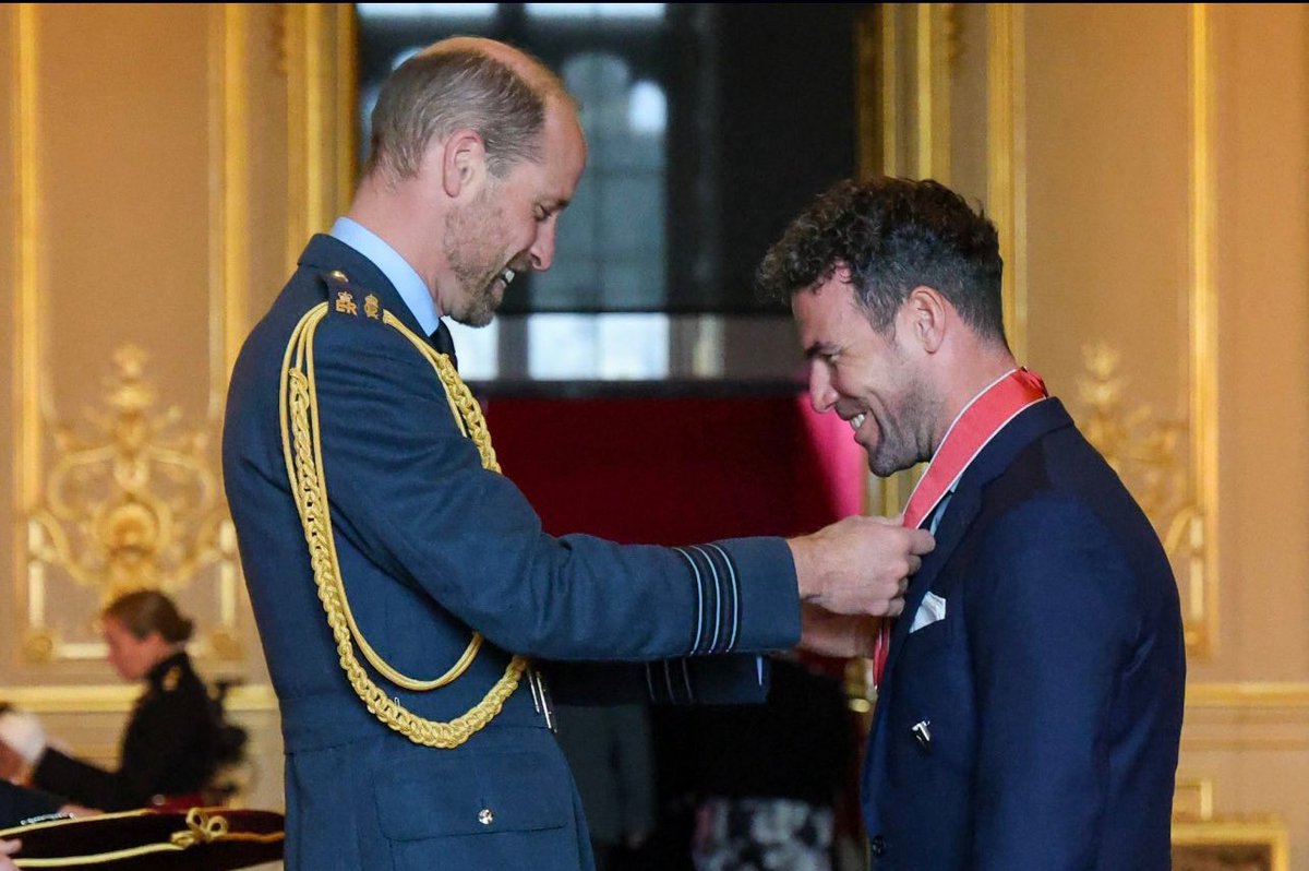 KateMansey's tweet photo. Here are some pictures that the talented #LizHatton took for @thetimes and one of @MarkCavendish at Windsor Castle… please share in memory of Liz… https://t.co/vcZwnBd7gR