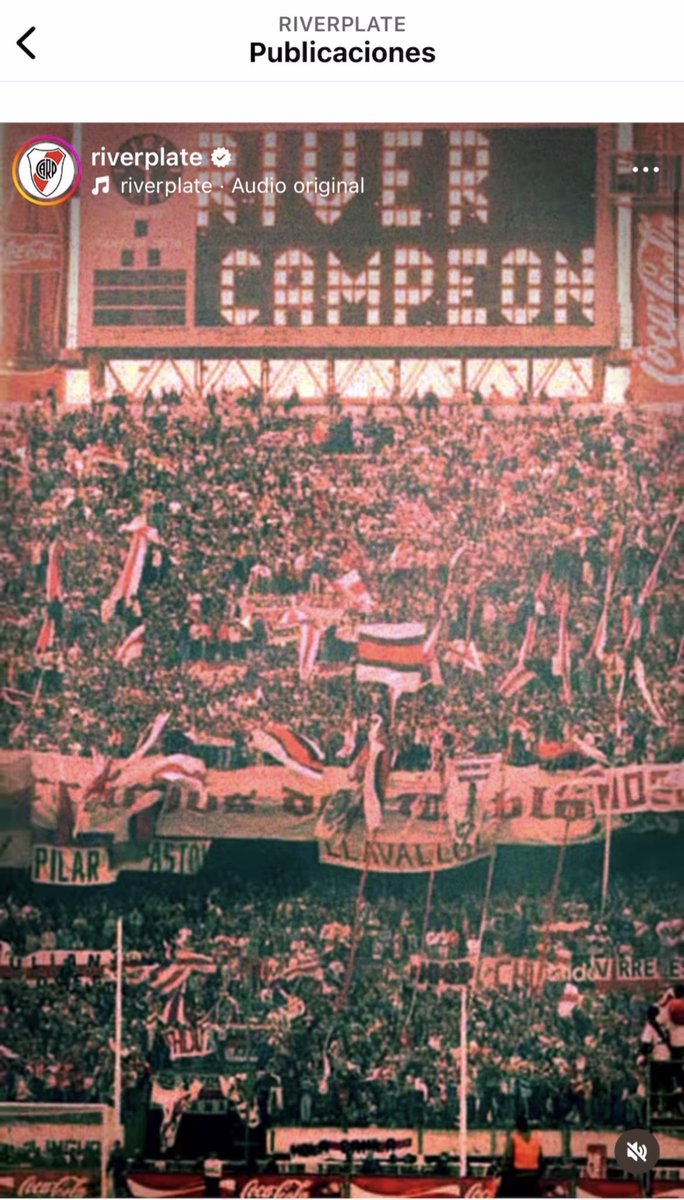 luciorp_'s tweet photo. El club una vez más contradiciéndose. Chapeando el tablero acompañado de miles de fotos de la hinchada que lo hizo histórico. Hoy es lo que te quieren ocultar hace años… https://t.co/qBiaVRUCho