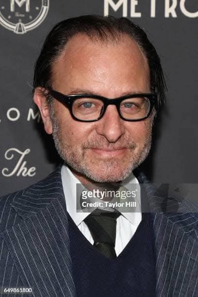 barbaravitali2's tweet image. Happy Birthday @fisherstevensbk November 27,1963 #ShortCircuit #EarlyEdition #HailCaesar #FisherStevens