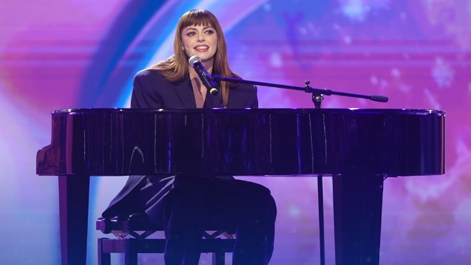 tvstellare's tweet photo. Il medley di Annalisa semplicemente POESIA. #ThisisMe https://t.co/0M8LOCNdR6