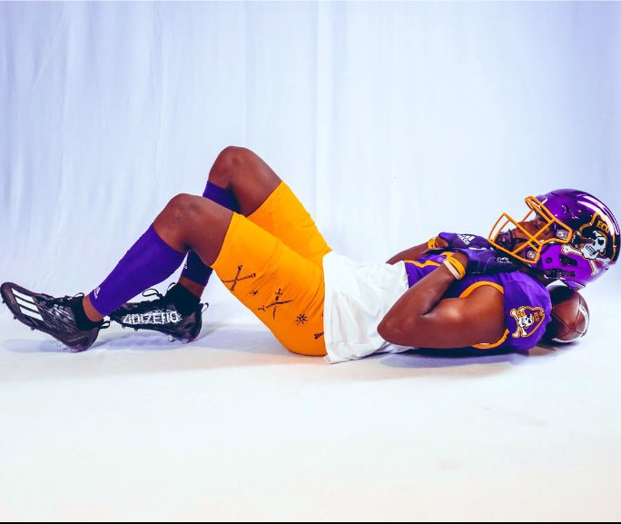 Kendall Maxwell tweet media