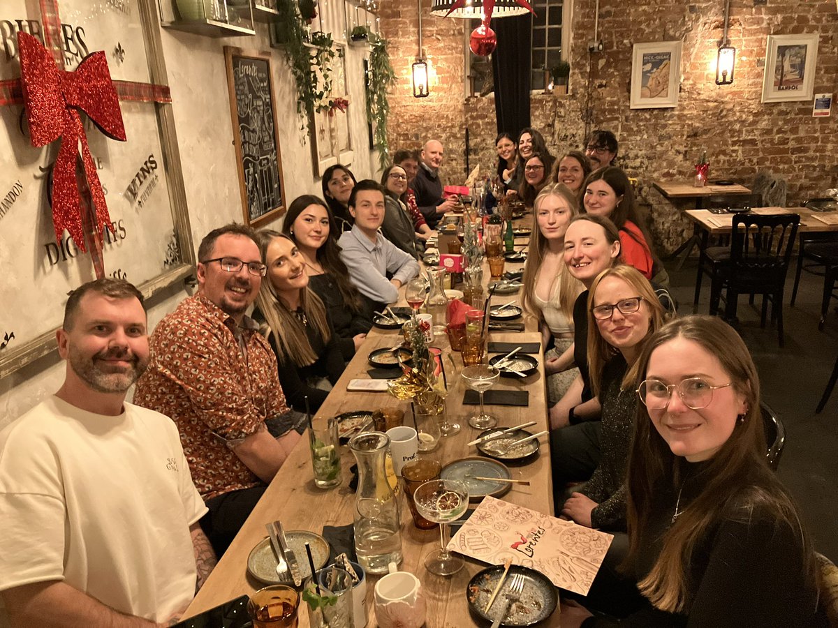 DiseaseMatters's tweet photo. Such a lucky PI to have this team. Lovely people and we’ve recently won a number of awards to boot - happy holidays one and all https://t.co/mzwZfS36VU