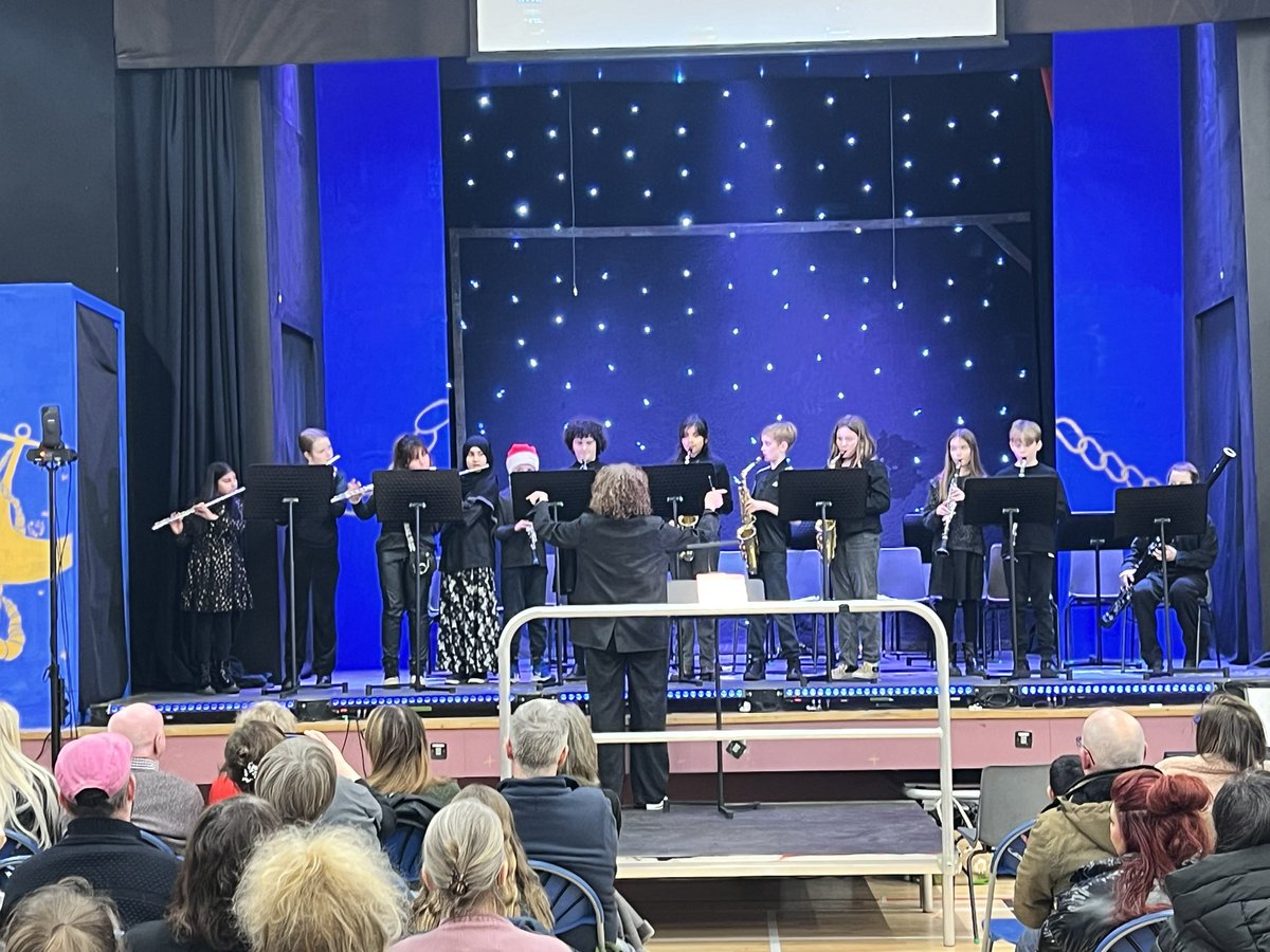 performatbella's tweet photo. Our amazing instrumental instructors, teachers, pupils and parents made a fantastic night of music! Thanks also to the pupils and staff from @pollokshieldsps for taking part! We have some very talented pupils coming up to @BellahoustonAc in the future! Special thanks to @andijk1 https://t.co/RYWVqA9zh7