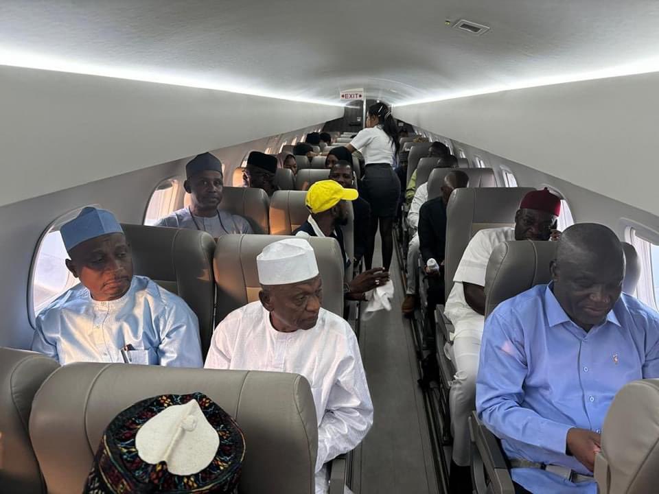 diketplang_'s tweet photo. By the special Grace of God, Yesterday we returned safely from Lagos, Nigeria. 

Today, The Senate Adhoc Committee on NNPC turned around to Pothacort in a bid to inspect the Refinery.

We landed safely; thank you, God Almighty, and thank you all for the continual prayers. https://t.co/gEM8Zp4CDq