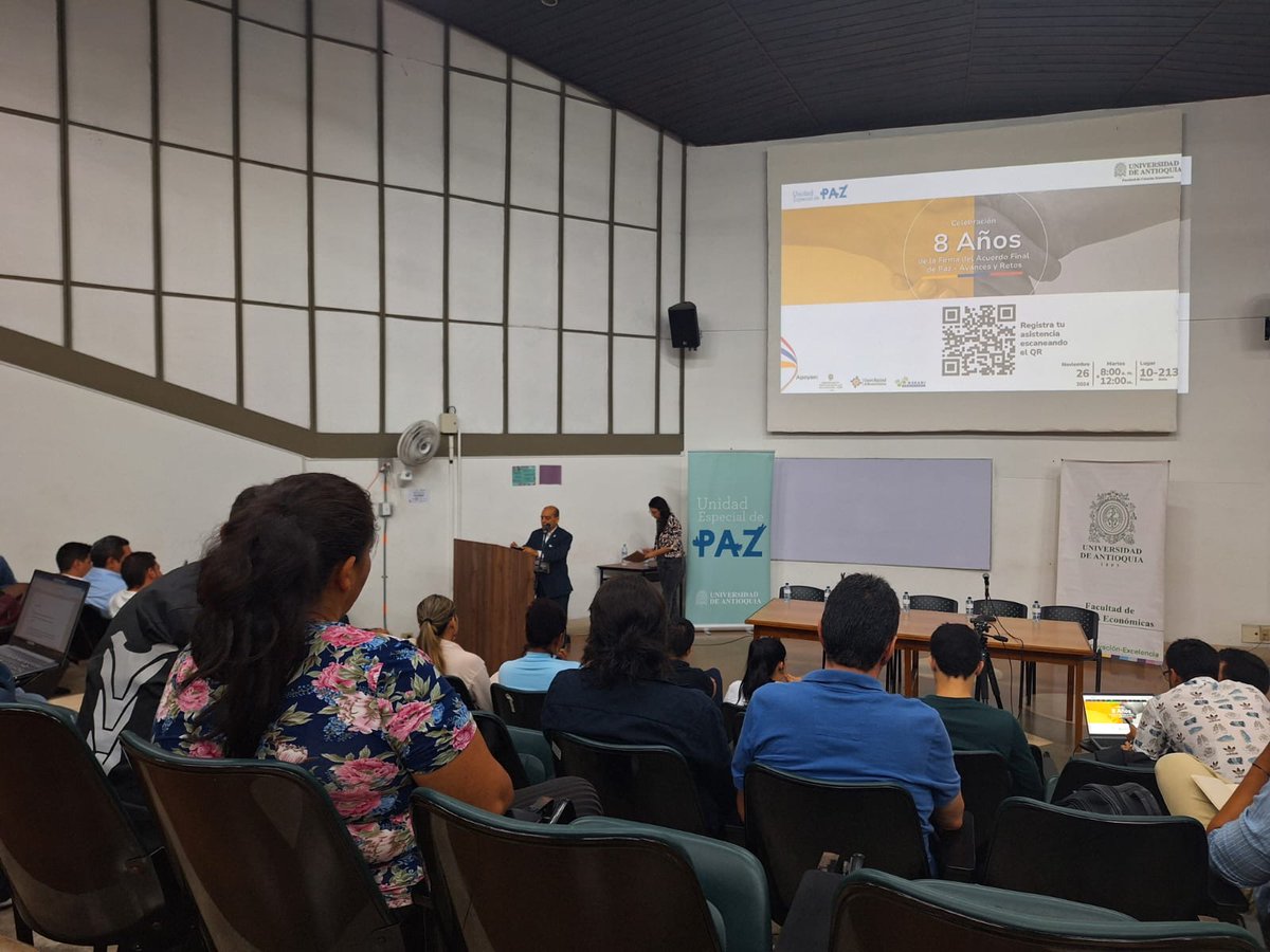 ARNColombia's tweet image. 🌿 la @ARNColombia junto con @UAcuerdoPaz, @economicasUdeA, @AgenciaTierras, @ComunesCol y #firmantes, destacamos cómo la paz avanza con esfuerzos colectivos, pero aún enfrenta grandes desafíos. La participación como pilar esencial. #FirmesConElAcuerdo