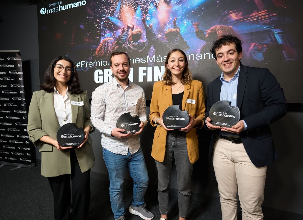 3FINERY LTD (@3finery) on Twitter photo 🎉 Exciting news! Last week, we were honored to receive the Jóvenes Máshumano Award 2024 for our #LisNav solution, empowering inclusive and accessible mobility! 🚀🌍
Learn more: mashumano.org/blog-jovenes-m…
#Award #SocialInnovation #Accessibility #3FINERY 🎉 Exciting news! Last week, we were honored to receive the Jóvenes Máshumano Award 2024 for our #LisNav solution, empowering inclusive and accessible mobility! 🚀🌍
Learn more: mashumano.org/blog-jovenes-m…
#Award #SocialInnovation #Accessibility #3FINERY