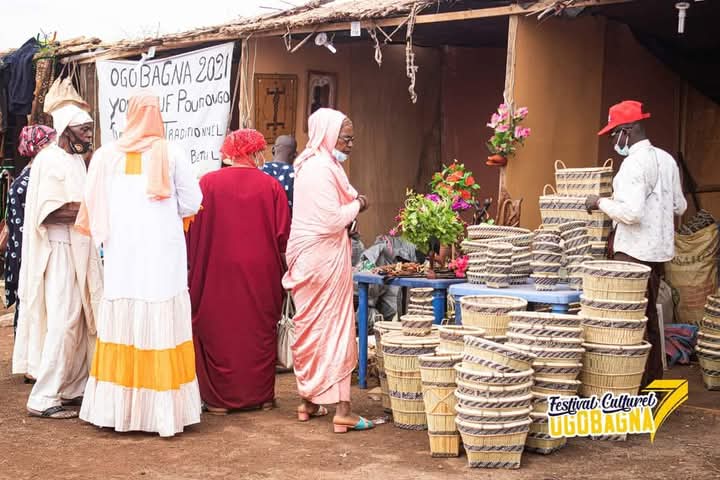 #Ogobagna, une occasion parfaite de soutien aux artistes et artisans des régions du #Mali impactées par l'insécurité. L'art et la #culture au service  du #développement socio économique. Rendez-vous du 27/01 au 02/02/2025, Place du #Cinquantenaire à #Bamako. #MoovAfrica #Malitel