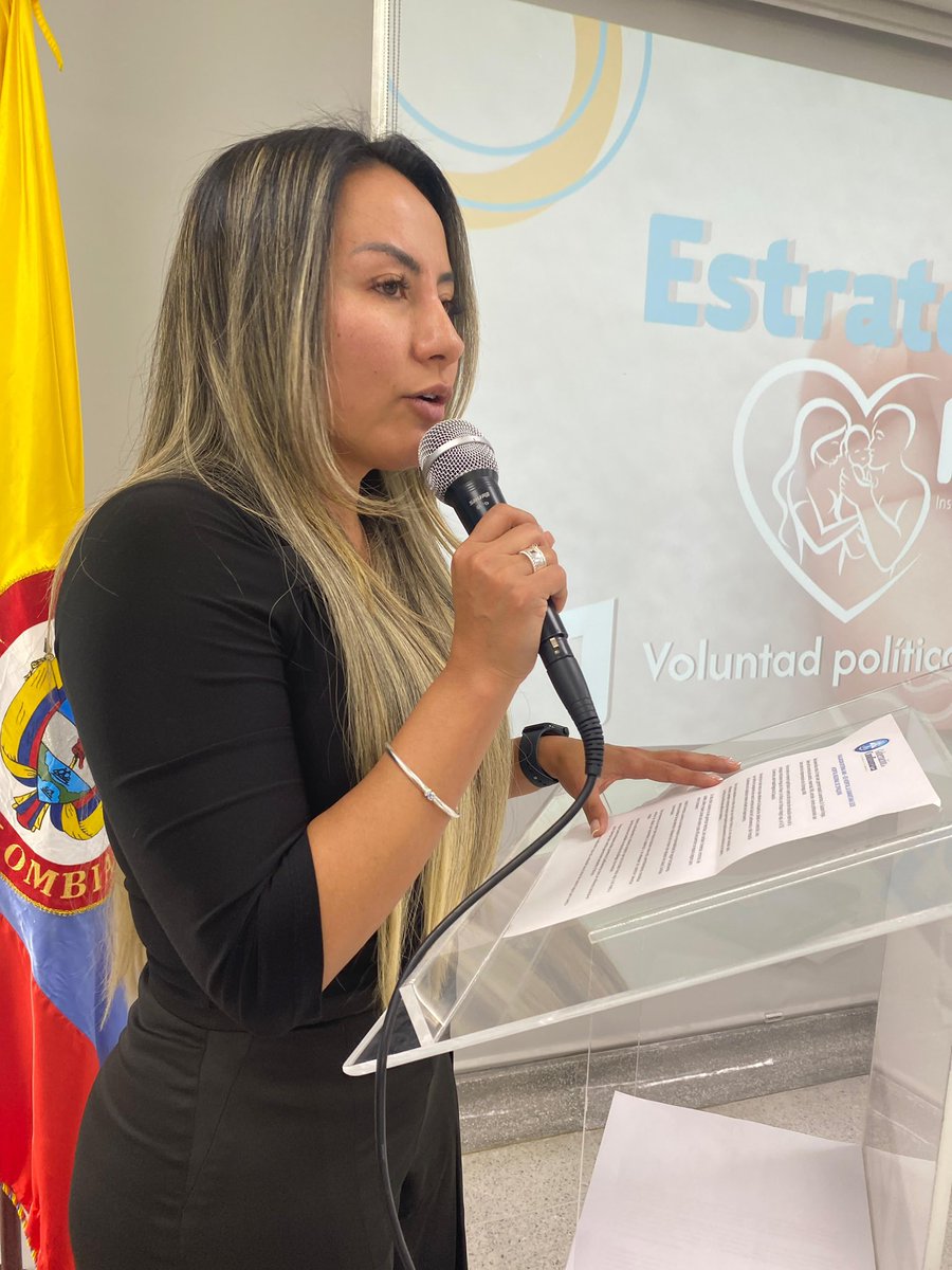 SecSaludCundi's tweet photo. #Hoy estuvimos en la socialización de la estrategia Instituciones Amigas de la Mujer y la Infancia con Enfoque Integral #IAMII en la @ESE_HUS.

En #Cundinamarca seguimos trabajando por el bienestar materno infantil, promoviendo respeto y seguridad para cada madre y su hijo.👩‍🍼 https://t.co/rTqukbyzCe
