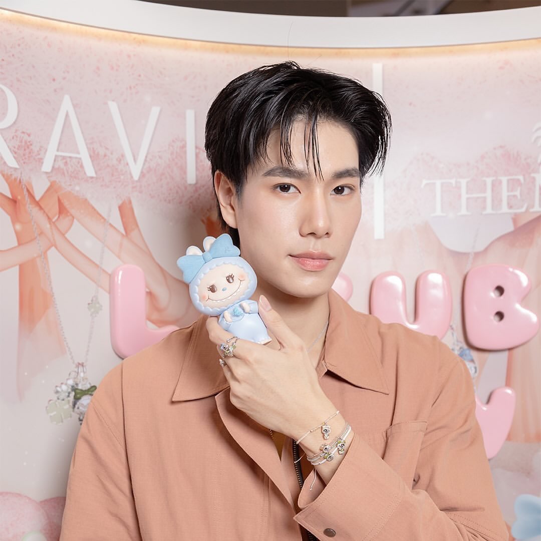 narayuenwrld's tweet photo. @ppnaravit @phuwintang 📷 phuwintang IG post
@phuwintang #phuwintang
#RAVIPAxPHUWIN #RAVIPA #ravipajewelry #RAVIPAxTheMonsters #ravipalabububaby #Labubu https://t.co/BDiorZGyG6