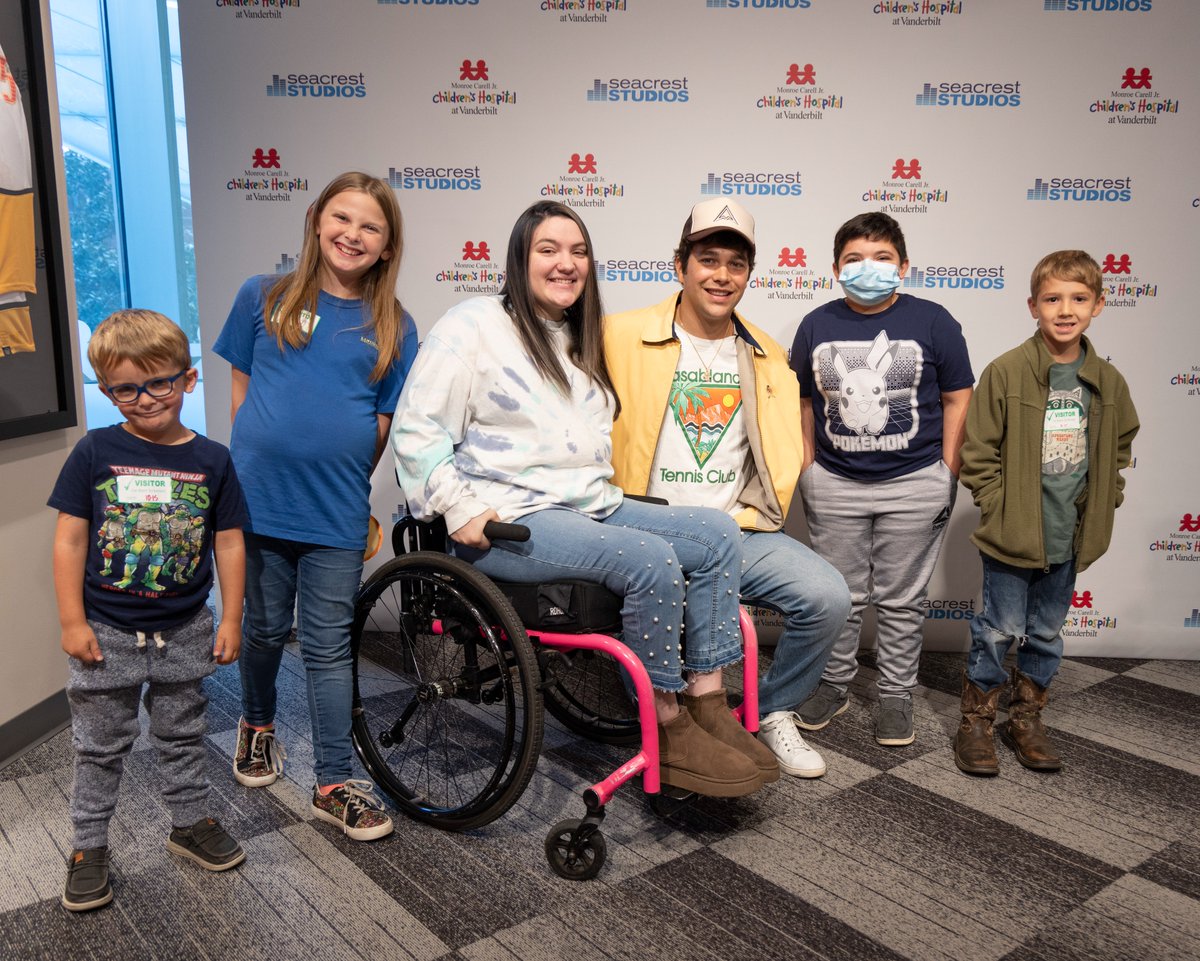 Ryan Seacrest Foundation (@ryanfoundation) on Twitter photo 🎶 We loved having <a href="/AustinMahone/">Austin Mahone</a> in Seacrest Studios at <a href="/VUMCchildren/">Children's at VUMC</a>! Austin shared fun stories, inspiring words and treated patients to an acoustic song. Huge thanks to <a href="/BeGenKIND/">Gen KIND</a> for making this visit happen and helping bring so many smiles! 💙 #LetsDoGoodTogether 🎶 We loved having <a href="/AustinMahone/">Austin Mahone</a> in Seacrest Studios at <a href="/VUMCchildren/">Children's at VUMC</a>! Austin shared fun stories, inspiring words and treated patients to an acoustic song. Huge thanks to <a href="/BeGenKIND/">Gen KIND</a> for making this visit happen and helping bring so many smiles! 💙 #LetsDoGoodTogether