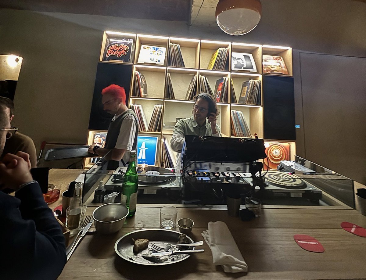TSilverbeck's tweet photo. Palermo: a bit of a dump but had some great qualities

1. The views: coastline and mountains🤌🏻

2. The people: our friend Jasmine was a delight (and Budston lives there)

3. The food - some great arancine (Italian spelling), pinsa and espresso

4. The fashion: well-dressed people https://t.co/wVqL7VdtgY