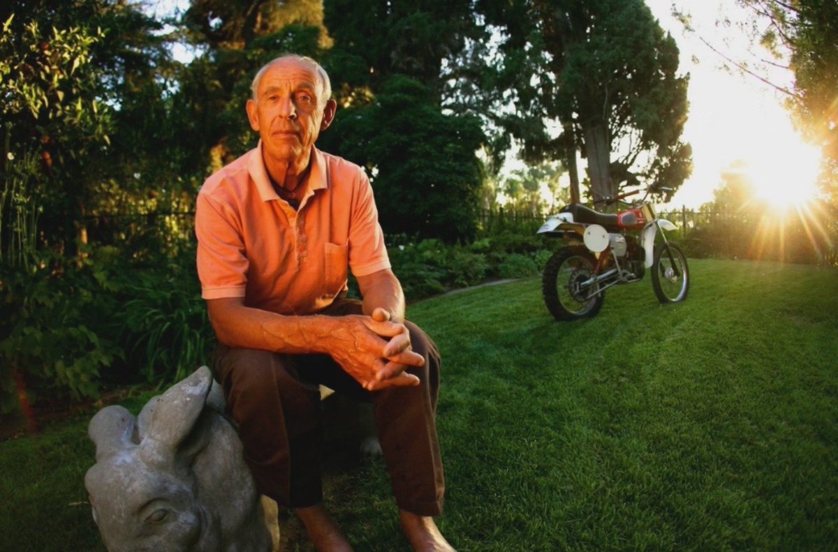 Malcolm Smith has died