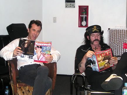 Official HeadCat tweet media