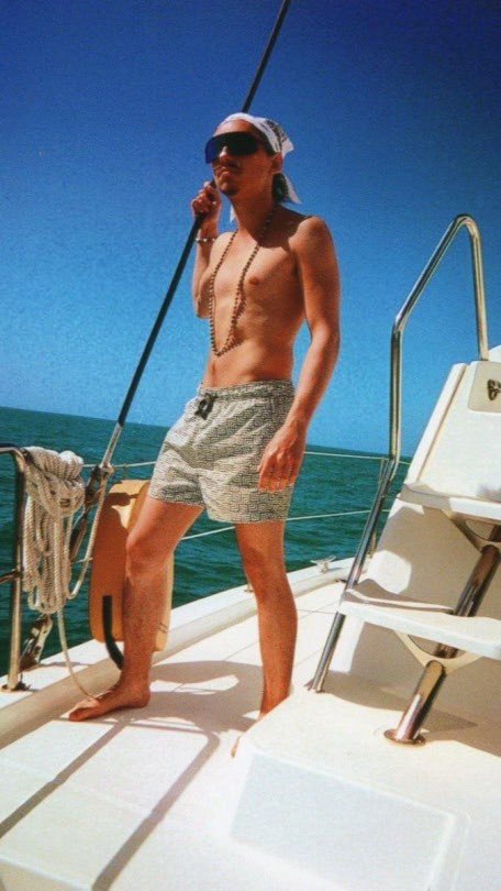 paiges_gvf's tweet photo. josh kiszka on a boat truthers LEMME HEAR YOU https://t.co/w8G0G9jQ4g