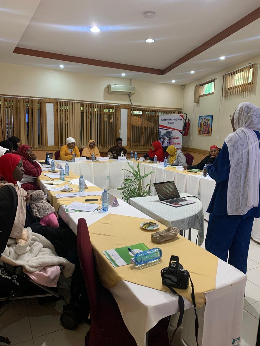 superb_cbo's tweet image. Through support from @CREAWKenya @Hewlett_Found
@FranceinKenya under the #PISCCA Decid&apos;her project, we conducted a workshop on resource mobilization &amp;amp; fundraising with an aim of ensuring sustainable operations which will enable us to achieve organizational goals effectively.