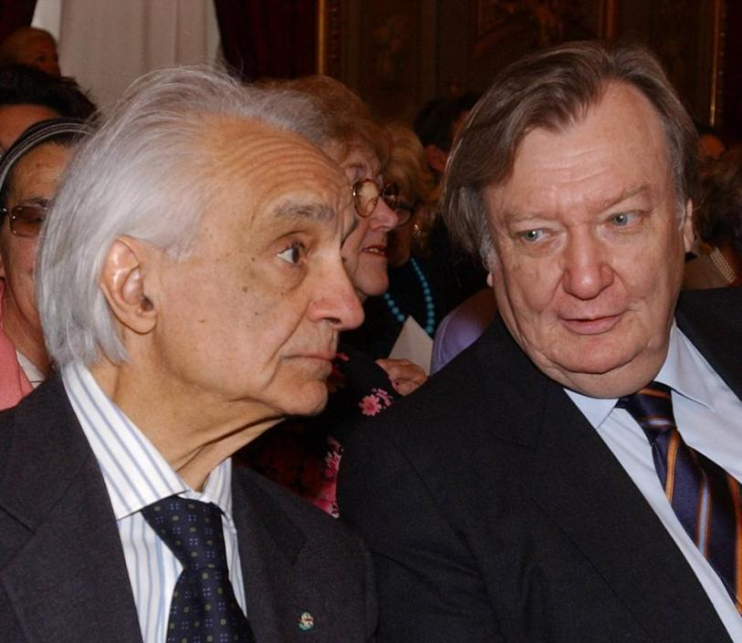 climacritic's tweet photo. Due fisici italiani indiscussi, uno premio Nobel, hanno affermato che il riscaldamento globale dipende da cause naturali, in primis dal sole.
Da quando lo hanno detto, al loro posto in TV hanno chiamato un certo Tozzi.
Voi lo conoscete? https://t.co/PIuUnaLHR9