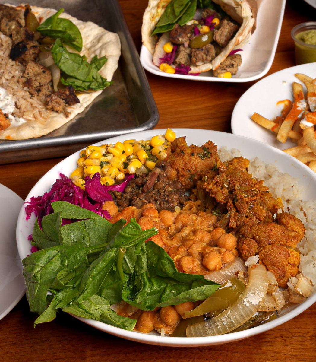 Add Dal onto your wrap, bowl or salad - free of charge! NaanStop founders, Neal and Samir, grew up eating Dal as a comfort food because its warm and hearty! ⛄❄️