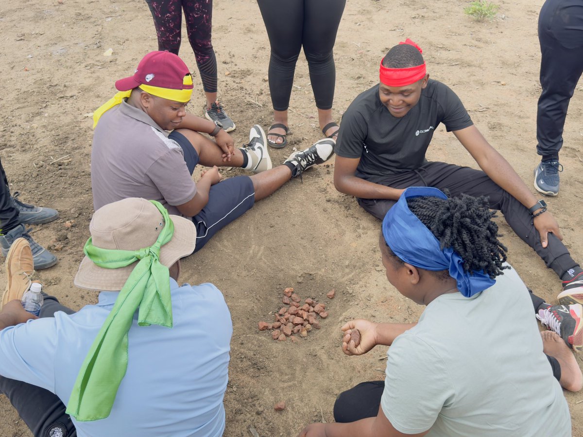 terrymap1's tweet image. 4 teams on nhodo competition 😊😊 #KwaTerry